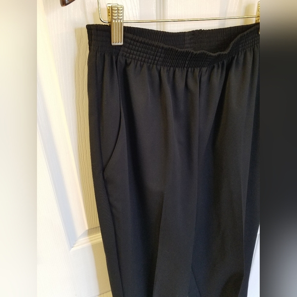 Dress Barn Woman Black  Elastic Waist Pants  Size 14WP Made in USA - Picture 7 of 14